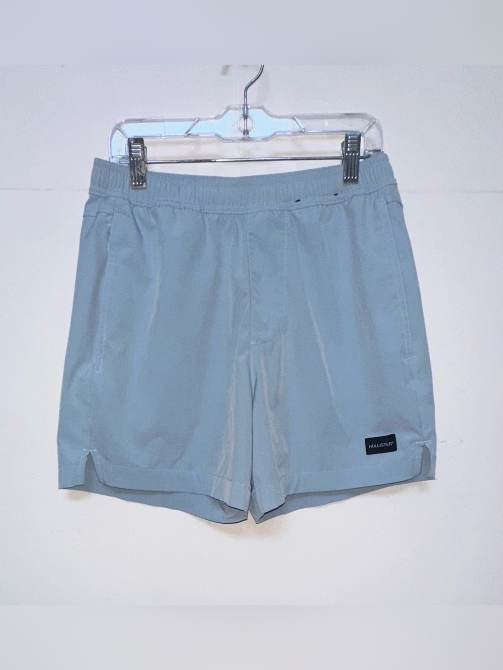Hollister California Men's Hybrid Active 5” Shorts, Blue, Size XS.